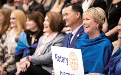 A presidente de 2022-23, Jennifer Jones, está pronta para promover o Rotary